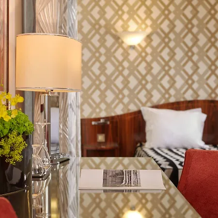Hotel Raspail Montparnasse 4*