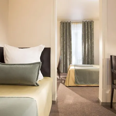 Raspail Montparnasse Hotel