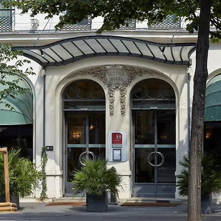 فندق Raspail Montparnasse 4*