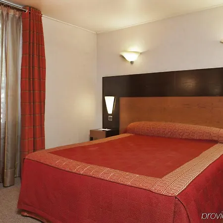 Raspail Montparnasse Hotel
