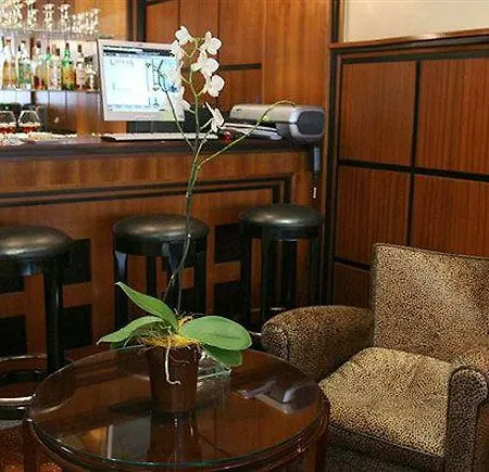 Raspail Montparnasse فندق باريس