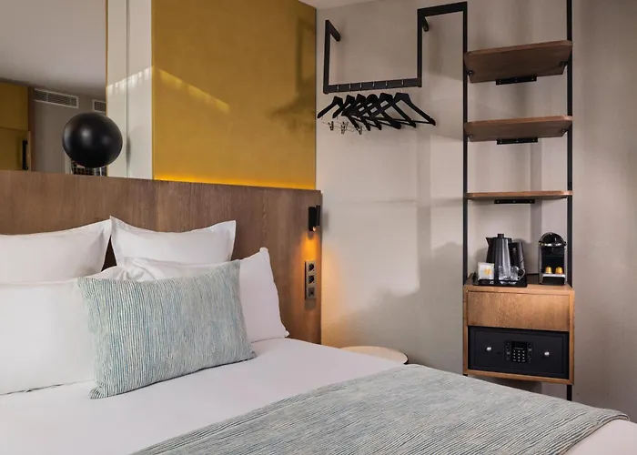 Hotel Raspail Montparnasse 4*