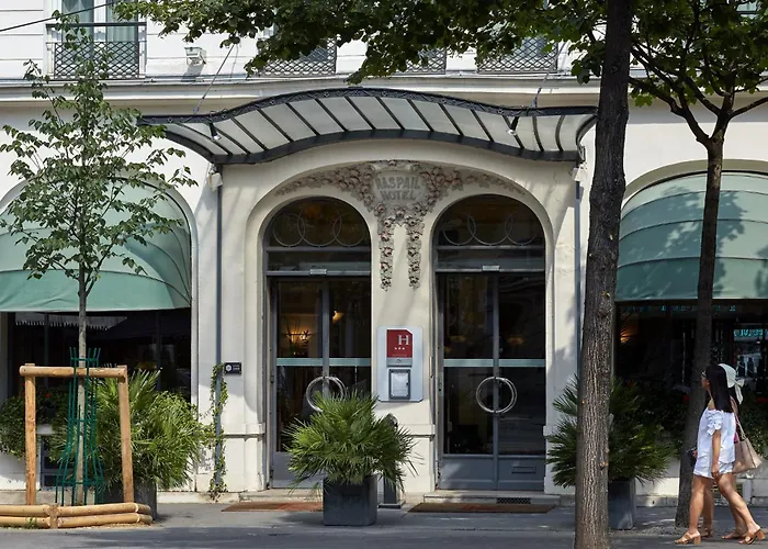 Hotel Raspail Montparnasse 4*