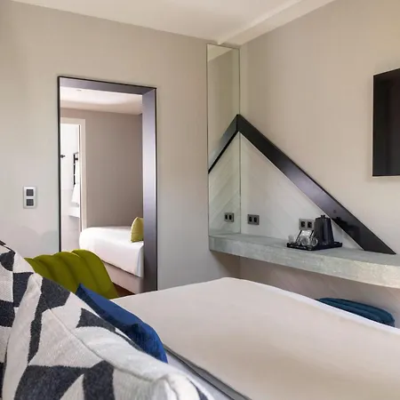 Hotel Raspail Montparnasse