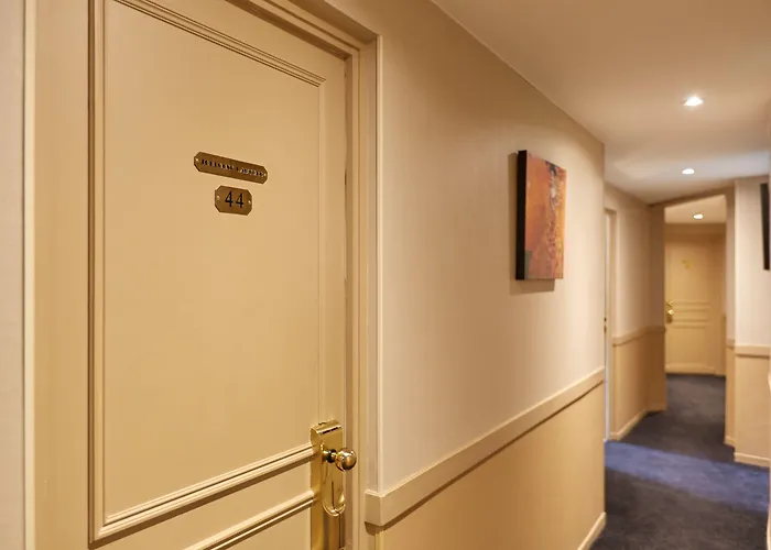 Raspail Montparnasse 4*
